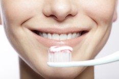 Actu GP Le dentifrice agit-il sur le microbiote buccal ?