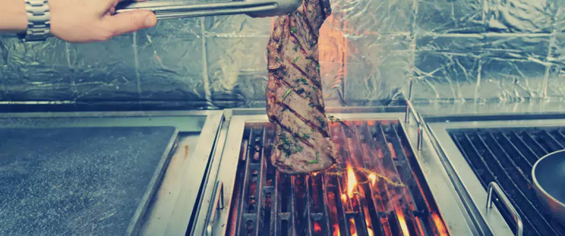 Actu GP : Viande rouge et maladies cardiovasculaires : le rôle du microbiote intestinal