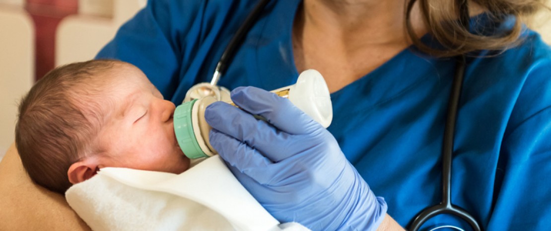 Actu PRO : La transplantation fécale pour restaurer le microbiote des bébés nés par césarienne ?