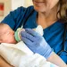Actu PRO : La transplantation fécale pour restaurer le microbiote des bébés nés par césarienne ?