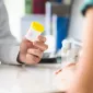 Bactéries urinaires et cancer de la prostate : vers un nouvel outil pronostic ?
