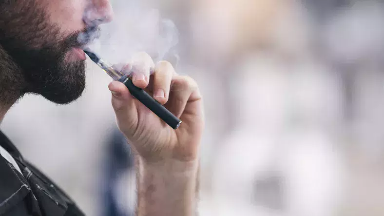 E-cigarette : consquence sur le microbiote oral et risque d'infections ? |  Contenus pour le grand public | Institut du Microbiote